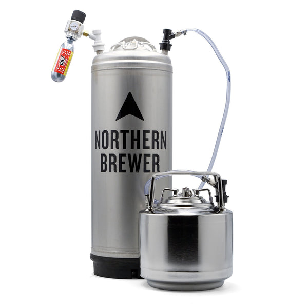 Mini Keg attached to a co2 tank via daisy chain jumper