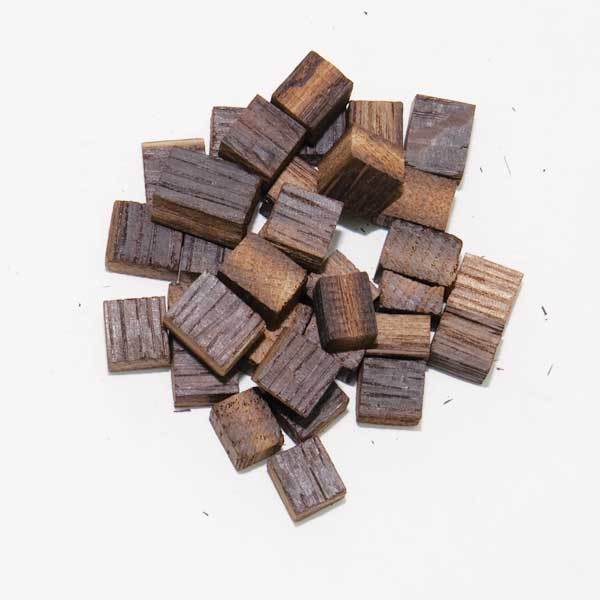 American medium toast oak cubes in a pile